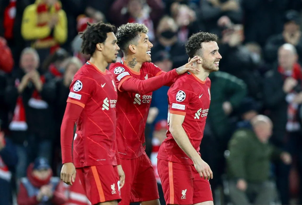  利物浦续约阿诺德 防线支柱留队至2026  