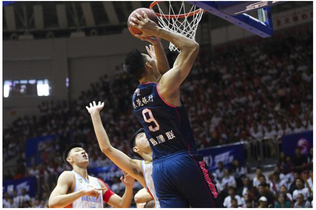  昂热锋线全面开花五球横扫克莱蒙  