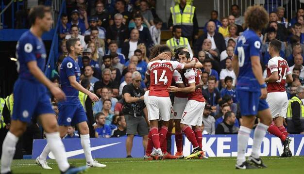  里昂主场强势归来，三球大胜终结连败颓势展雄风